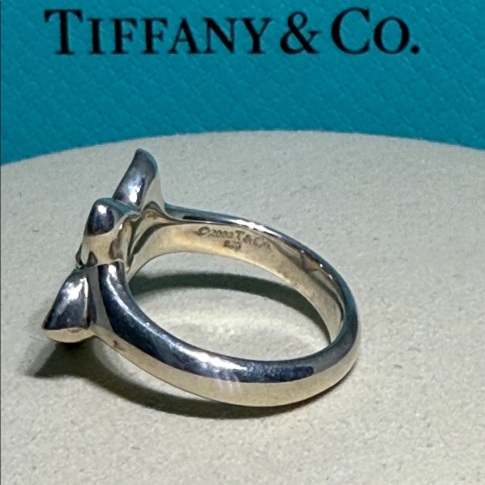 Tiffany & Co. Sterling Silver Iolite Daisy flower Iolite Ring - Picture 8 of 11
